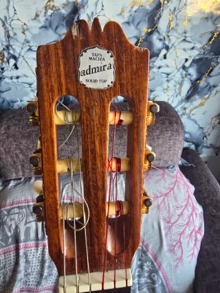 Guitarra Admira Virtuoso