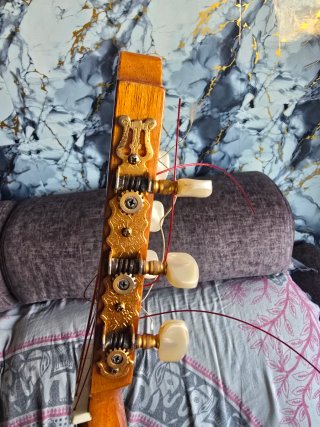 Guitarra Admira Virtuoso