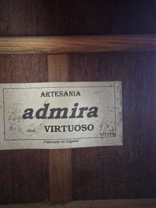 Guitarra Admira Virtuoso