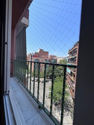 Redes de seguridad anticaídas para balcones