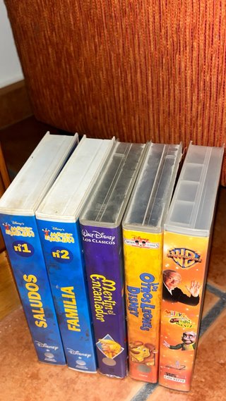Lote 4 VHS Disney Clásicos y Magic English