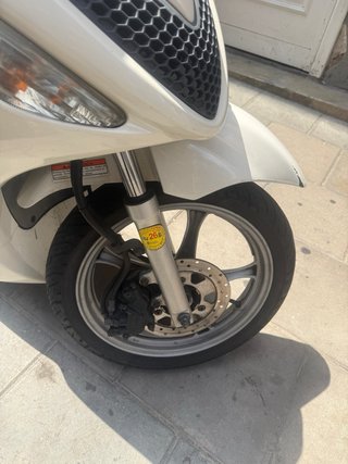 Suzuki Scooter Blanca