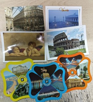 Lote Postales Viajes Italia y Uruguay