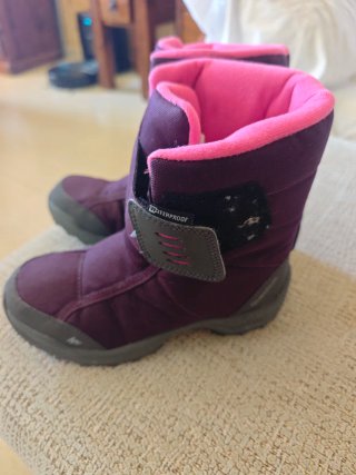 Botas de nieve Quechua rosas y moradas