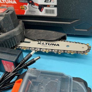 - Altuna motosierra batería ligera corte rápida
