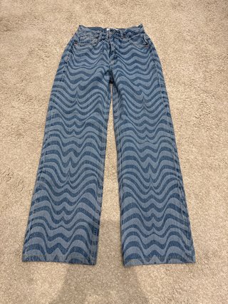 Vaqueros Talla 34 con Estampado Ondulado