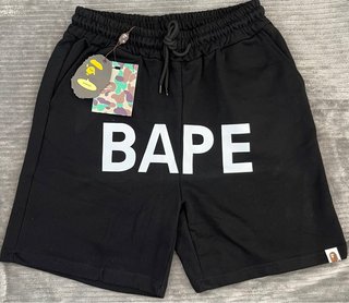 BAPE Shorts con etiqueta