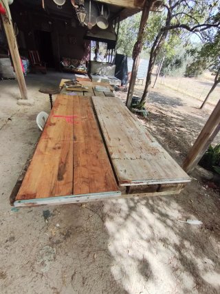 3 Tablas de Obra de encofrado pino macizo