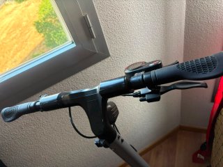 Patinete Eléctrico Gris
