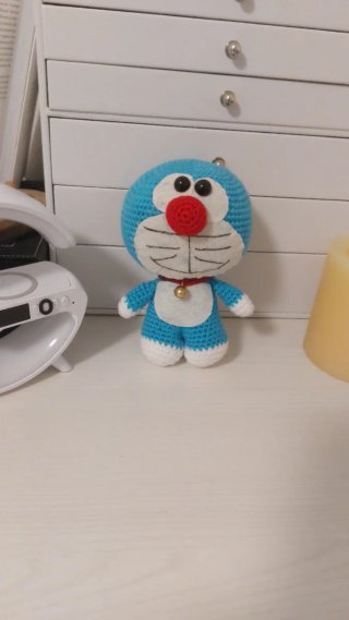 Doraemon amigurumi fatto a mano
