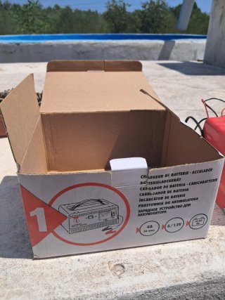 Cargador baterias coche 6V/12V, apenas usado