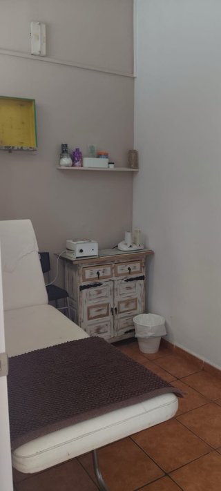 TRASPASO DE PELUQUERÍA EN FUNCIONAMIENTO