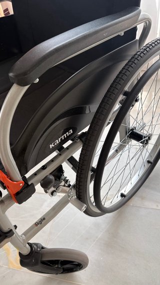 Silla de ruedas Karma Agile, Con 7 dias de uso