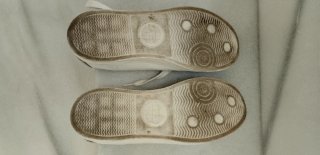 Zapato deportivo tipo bamba. Zara.
