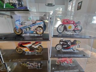 Modellini Moto GP - Set 17 Pezzi