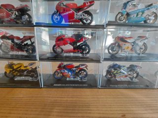 Modellini Moto GP - Set 17 Pezzi