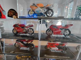 Modellini Moto GP - Set 17 Pezzi