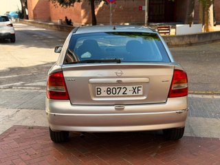 Opel Astra 2000