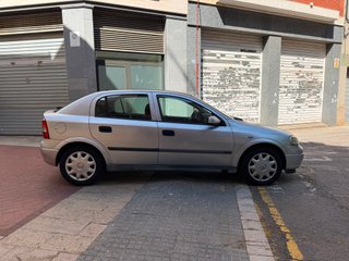 Opel Astra 2000