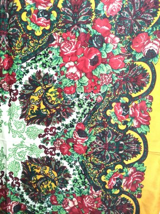 Manton 1,40 x 1,40 mostaza floral