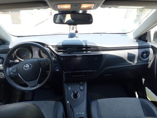 Toyota Auris Hybrid Advance Touring Sports 2015