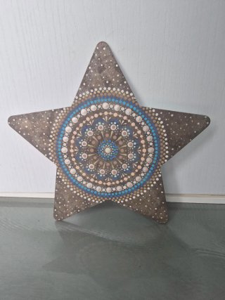 Láminas de madera pintadas a mano