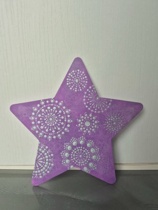 Láminas de madera pintadas a mano