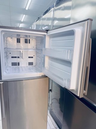 Nevera combi plateada