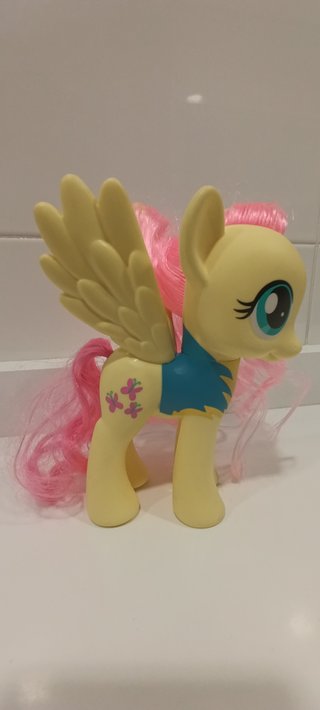 Figura Fluttershy My Little Pony Hasbro 2010