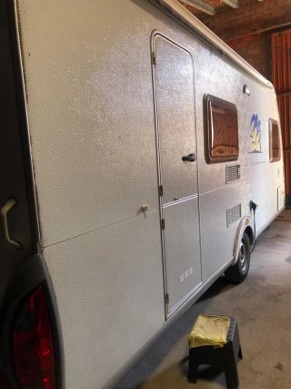 Caravana Knaus Sudwind 550