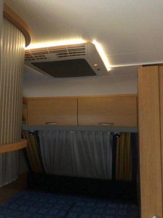 Caravana Knaus Sudwind 550