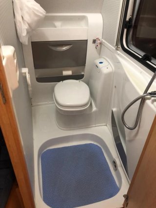 Caravana Knaus Sudwind 550