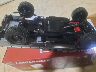 RC Crawler Toyota Land Cruiser MN82 PRO