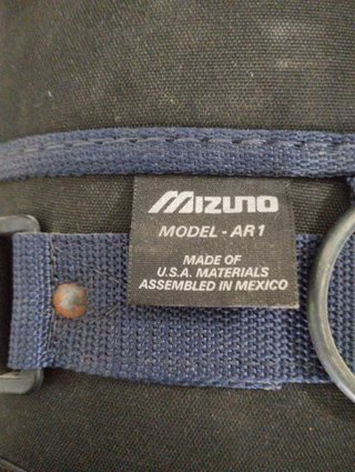 Set 9 palos golf Accubar y bolsa Mizuno