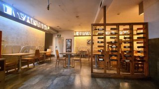 R-7940673 Traspaso Restaurante con Licencia C3