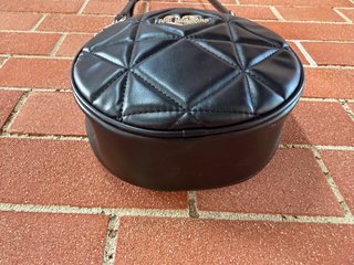 Borsa rotonda trapuntata LOVE Moschino