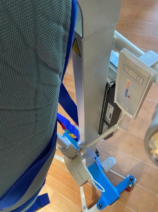 Grua para movilidad reducida