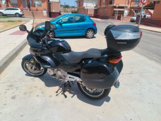 Honda NT 650 Deauville Negra