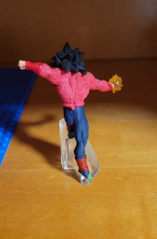 Figura Bandai Bardock SS4 Gashapon