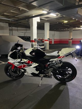 Yamaha R6R 2008