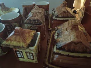 Cerámica inglesa antigua estilo cabaña