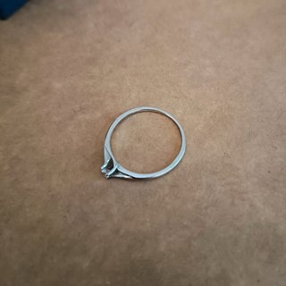 Anillo Oro Blanco con Diamante