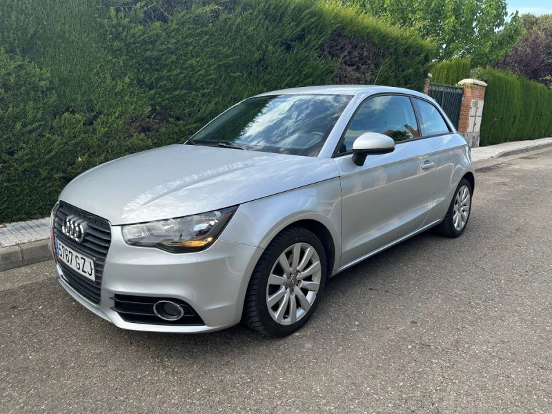 Audi A1 2010 - foto 1