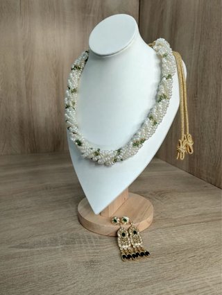 Conjunto de joyería perlas y esmeralda