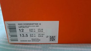 Nike Gris y Verde Agua