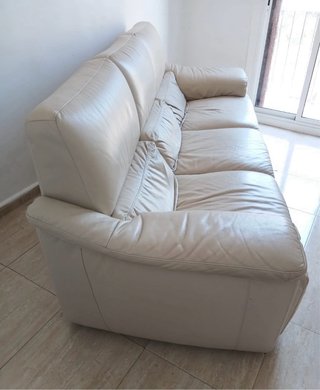 Sofá 3 plazas cuero beige