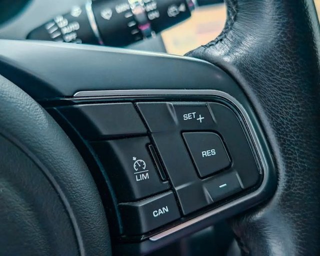 Jaguar E-Pace D150 Basis 150CV