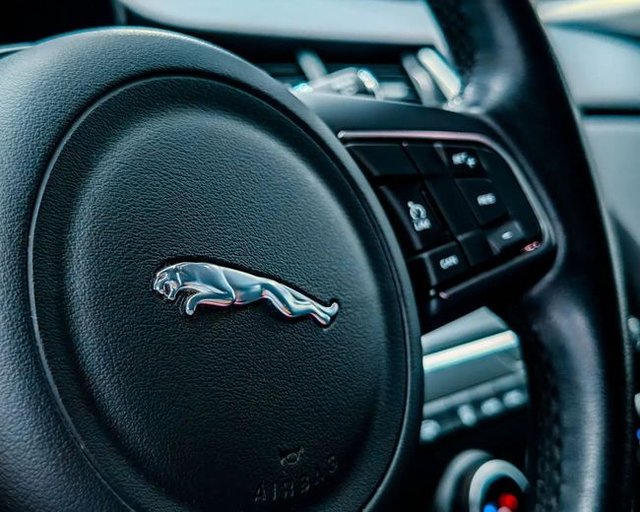 Jaguar E-Pace D150 Basis 150CV