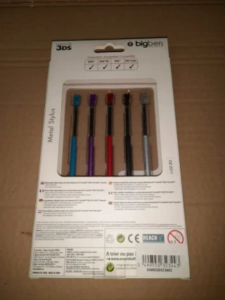 Nuovo lotto DSi XL. Custodia + 5 matite + protezioni