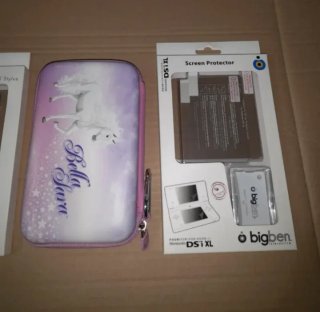 Nuovo lotto DSi XL. Custodia + 5 matite + protezioni